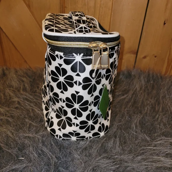 KATE SPADE SPADE FLOWER LUNCH TOTE NWT Insulated - Picture 7 of 9